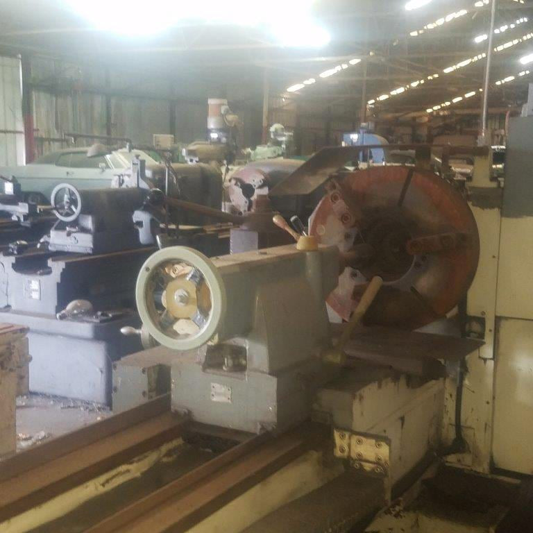 Victor 2480 T Lathe