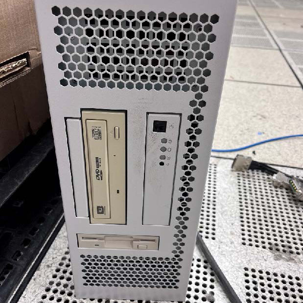 Teradyne J 750 Tester
