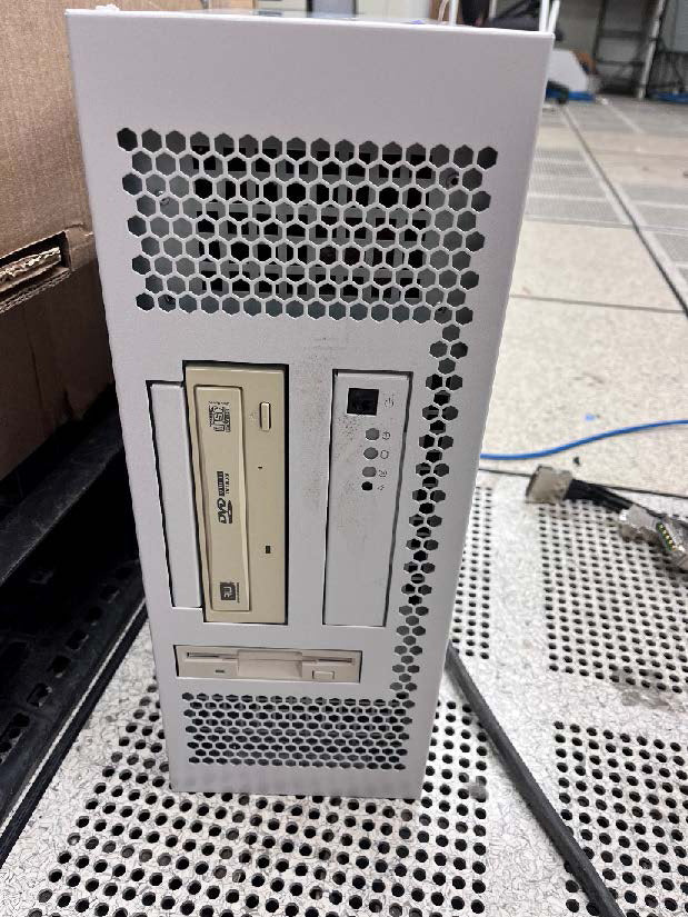 Teradyne J 750 Tester