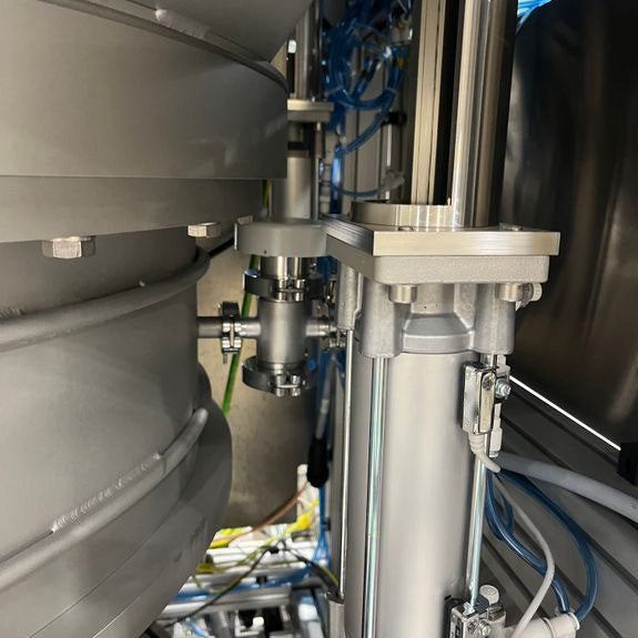 Evatec / Oerlikon Balzers BAK 1401 MS Split Thin Film Evaporator