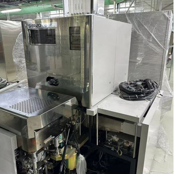 Hitachi S 8820 CD-SEM (Critical Dimension Scanning Electron Microscope)