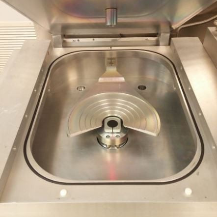 Plasmatherm SLR 720 RIE (Reactive Ion Etcher)