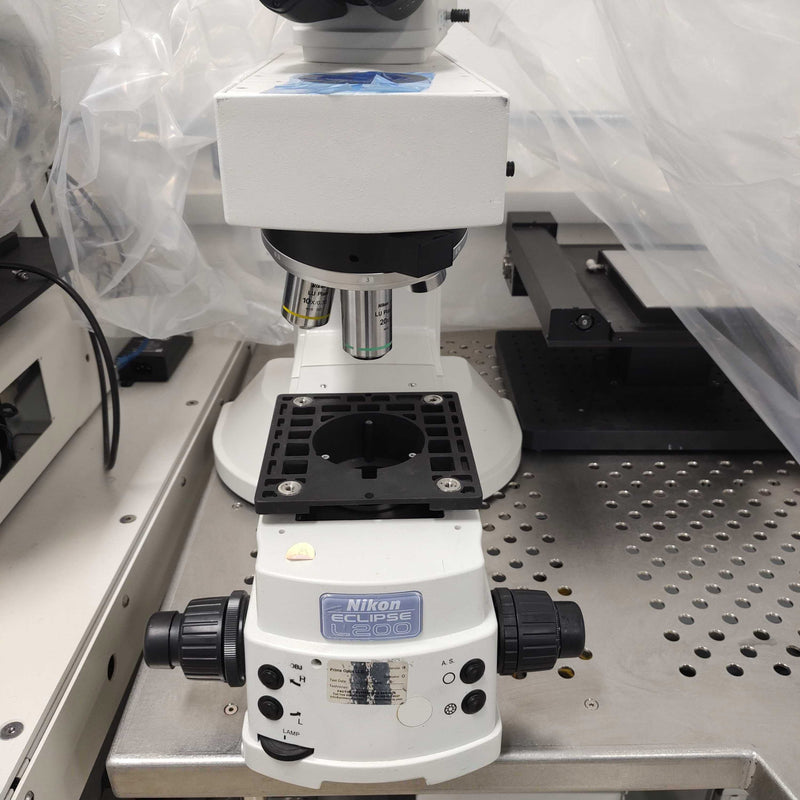 Nikon Eclipse L 200 Microscope