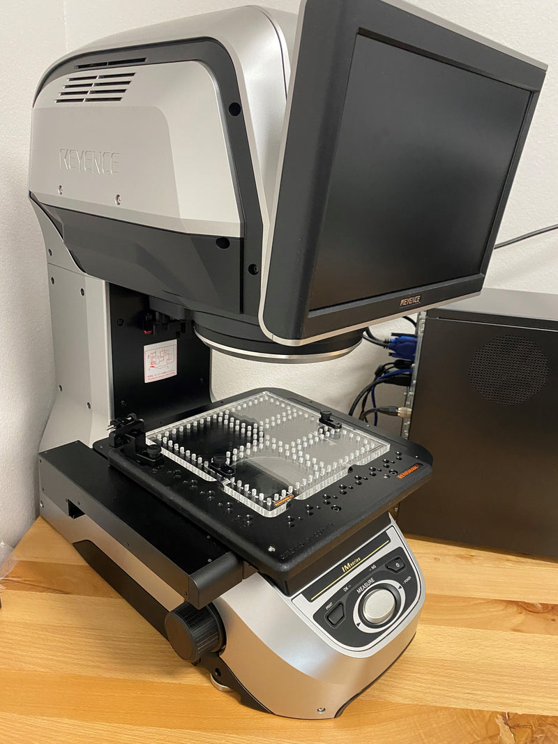 Keyence IM 8020 Image Dimension Measurement System