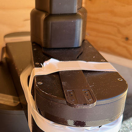 Genmark Gencobot 8 / 3 L Robot System