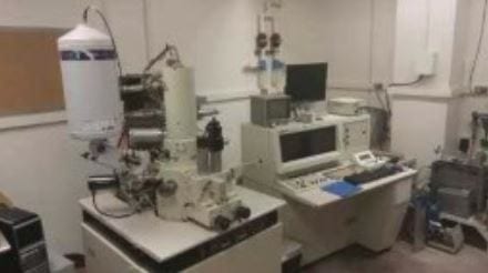 Hitachi S 4500 II FE-SEM (Field Emission Scanning Electron Microscope)