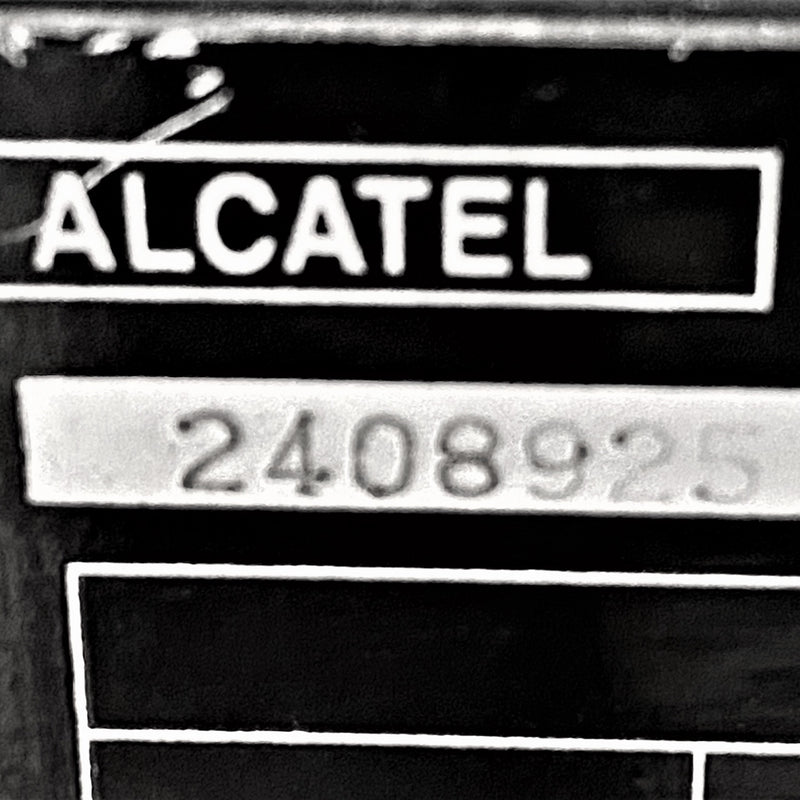 Pfeiffer / Alcatel ADP 122 P Dry Vacuum Pump