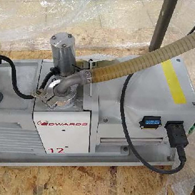 Edwards RV 12 Vacuum Pump