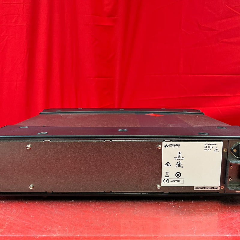 Keysight / Agilent M 9502 A AXIe Chassis