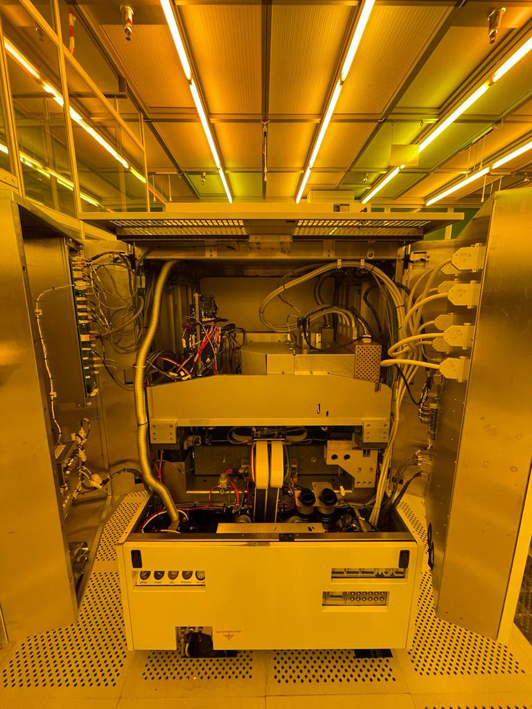 KLA 2351 UI Inspection System