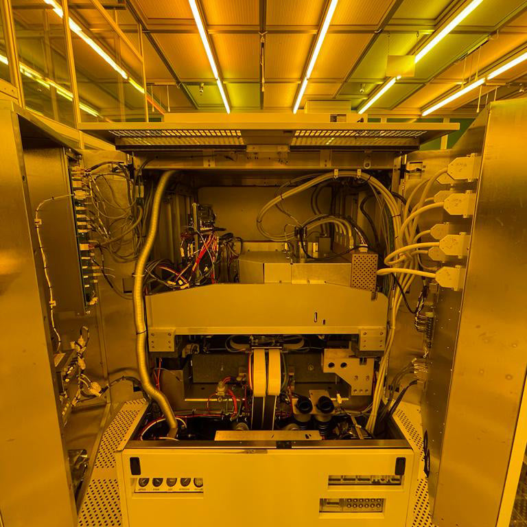 KLA 2351 UI Inspection System