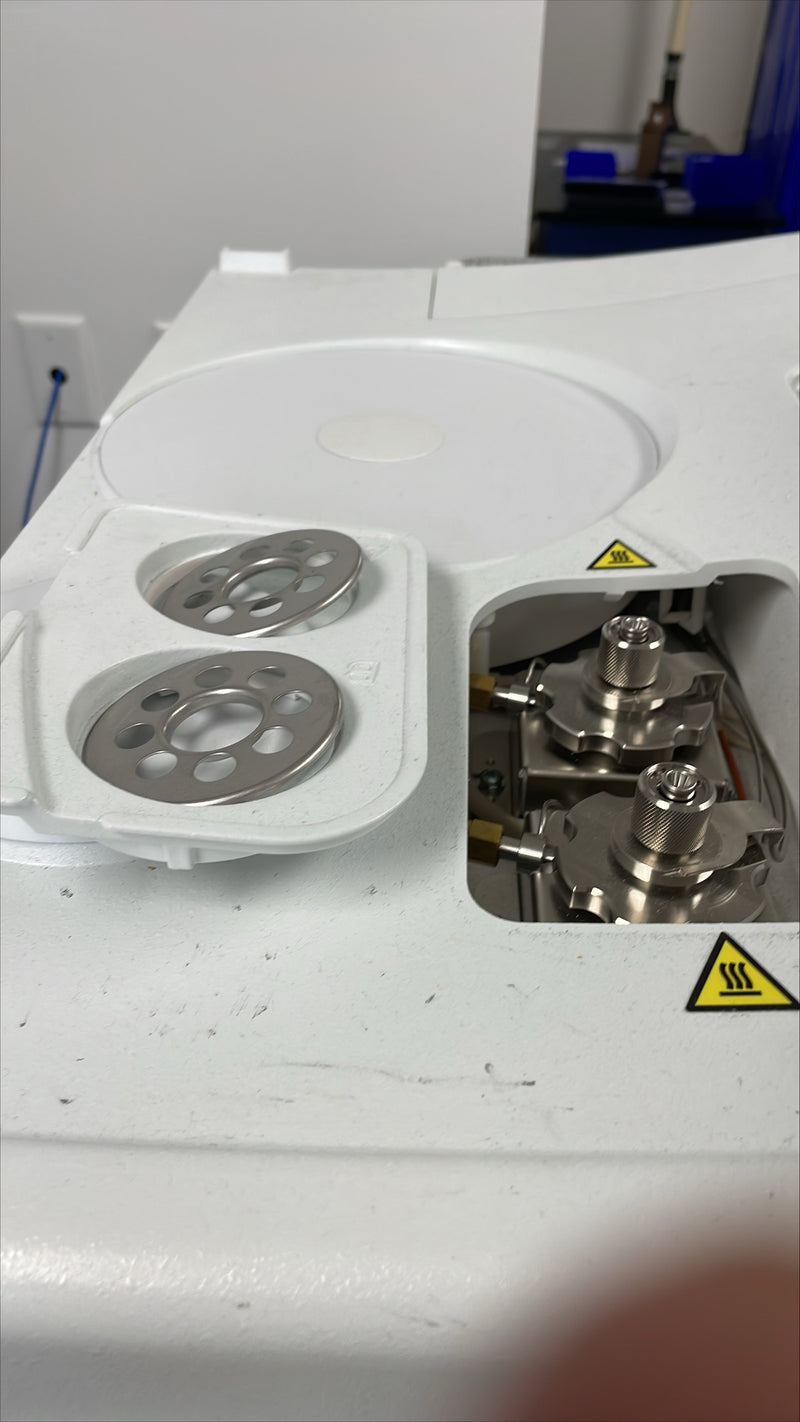 Perkin Elmer Clarus 690 GC (Gas Chromatography)