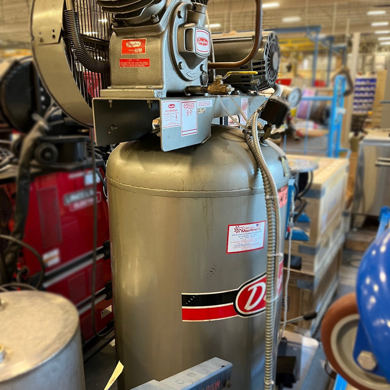Dayton 3 Z 967 B Air Compressor
