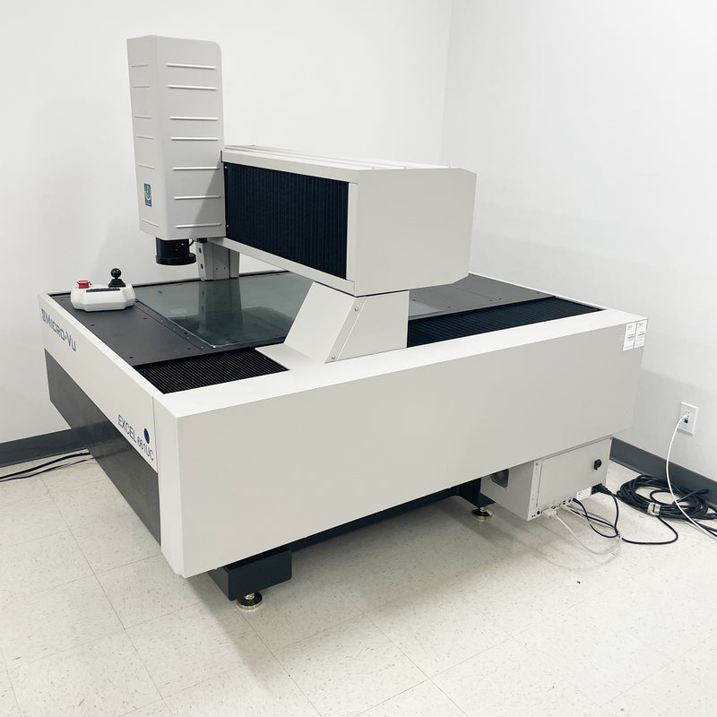 Micro-Vu Excel 661 UC Measuring Machine