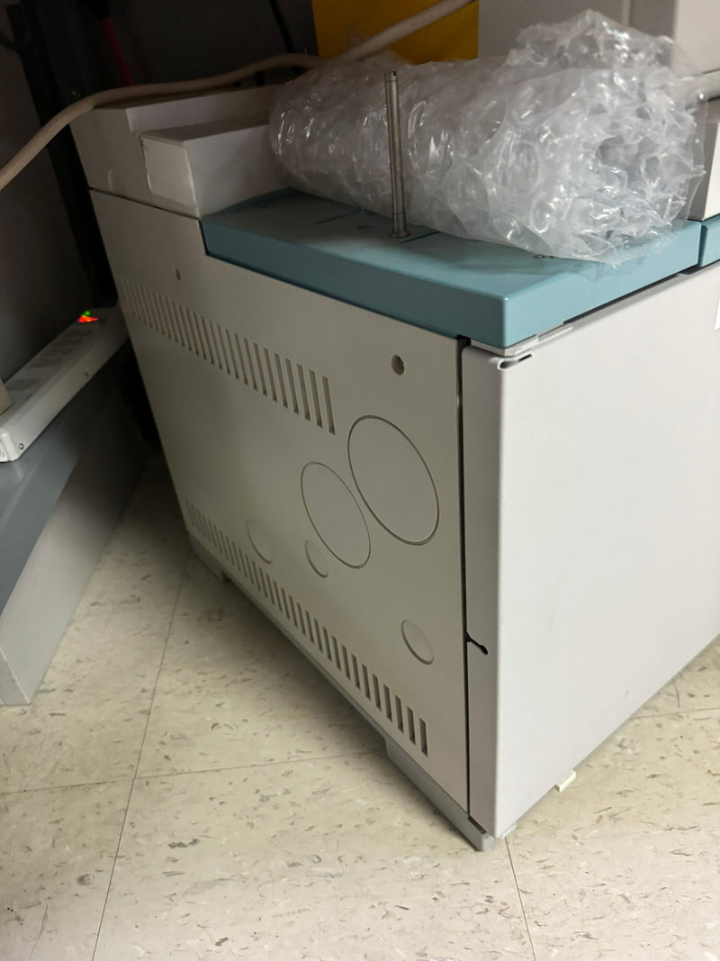 Agilent 6890 GC (Gas Chromatography)