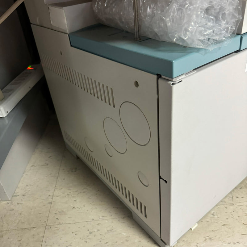 Agilent 6890 GC (Gas Chromatography)