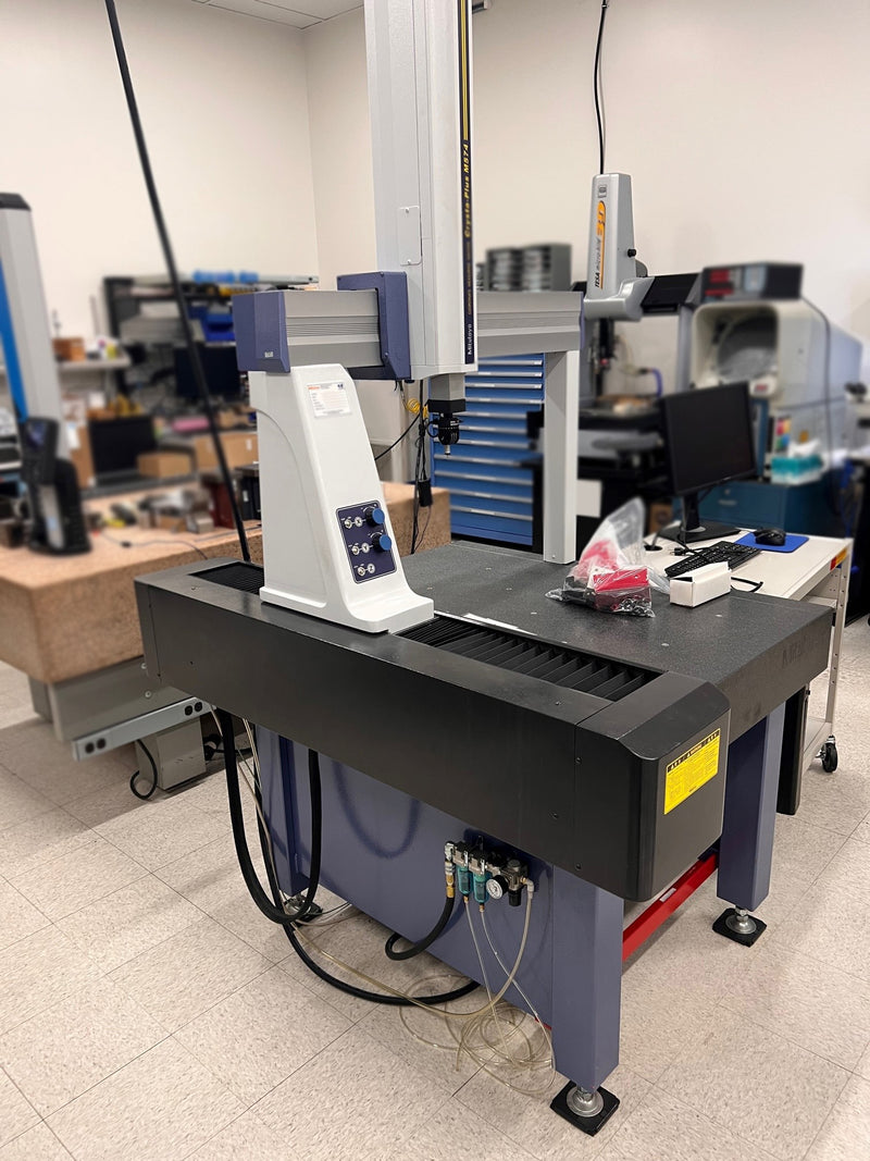 Mitutoyo Crysta Plus M 574 CMM (Coordinate Measuring Machine)