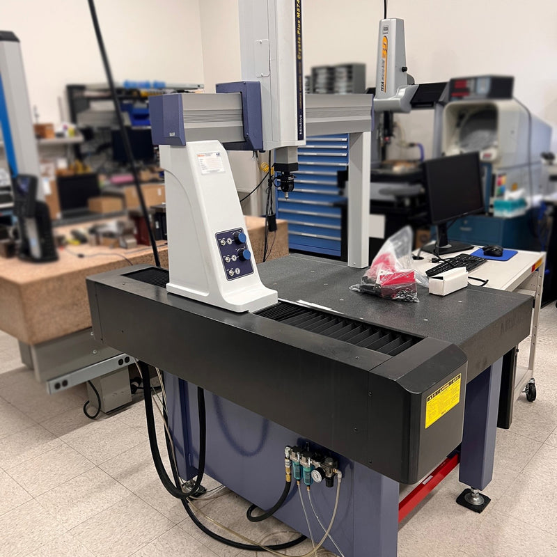 Mitutoyo Crysta Plus M 574 CMM (Coordinate Measuring Machine)