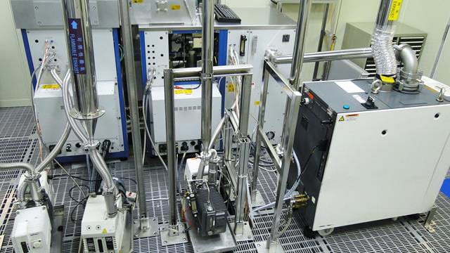 Oxford Plasmalab 100 PECVD (Plasma-Enhanced Chemical Vapor Deposition)