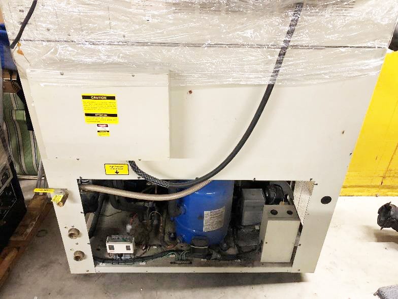 Neslab HX 750 W Recirculating Water Chiller