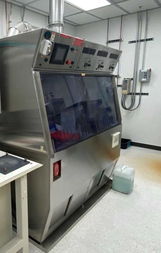 Air Control Microvoid FH-45 D-S Fume Hood Workstation