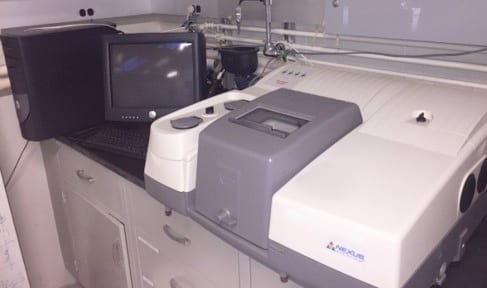 Thermo Scientific / Nicolet Nexus 670 FTIR Spectrometer (Fourier Transform Infrared)