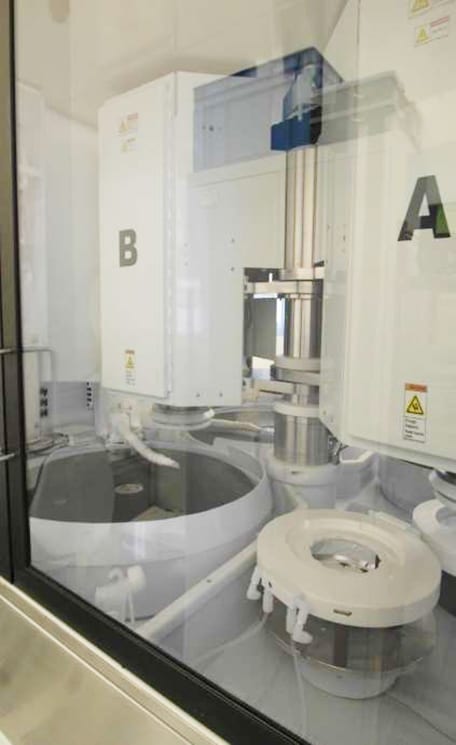 Strasbaugh 6 EH nTrepid CMP (Chemical Mechanical Polisher)