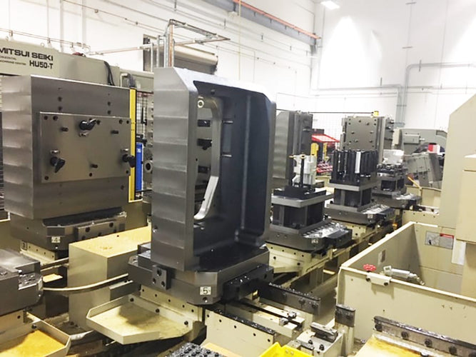 Mitsui Seiki HU 50 A Horizontal Machining Center