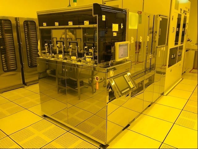 SCREEN / DNS HP 80 BW-AVE Track System