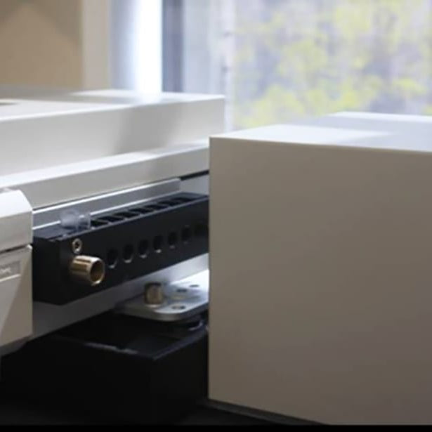 Agilent / Varian 8453 UV-VIS Spectrophotometer