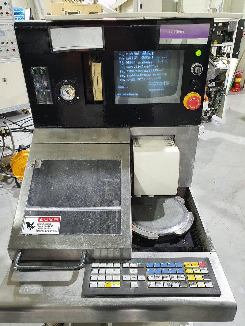 Disco DAD 320 Automatic Dicing Saw
