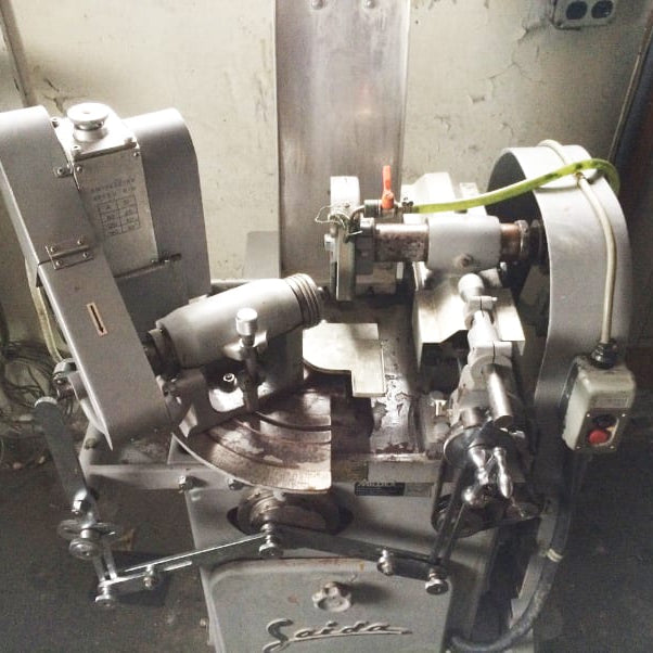 Saida TRS 150 Edging / Centering Machine