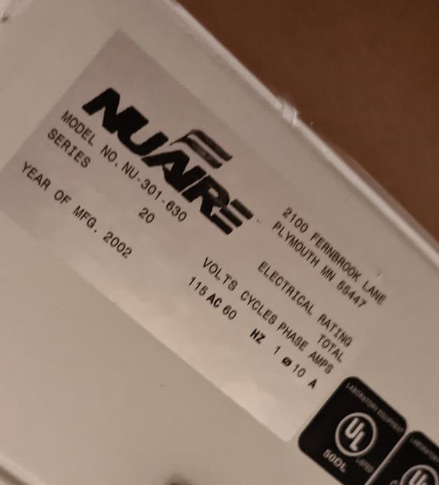 NuAire NU 301 630 Laminar Flow Hood