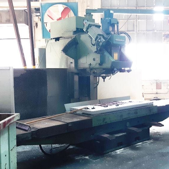 Cincinnati 20 V Profiler Vertical Mill