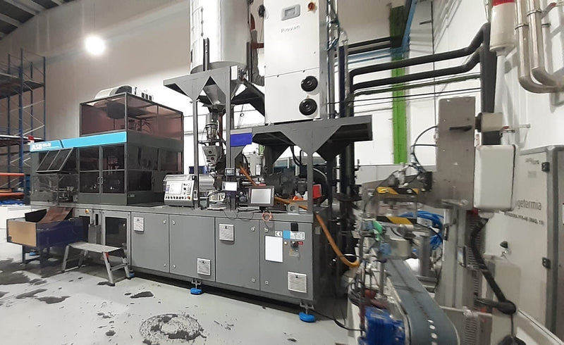 Nissei ASB PF 8-4 B Injection Stretch Blow Molding Machine