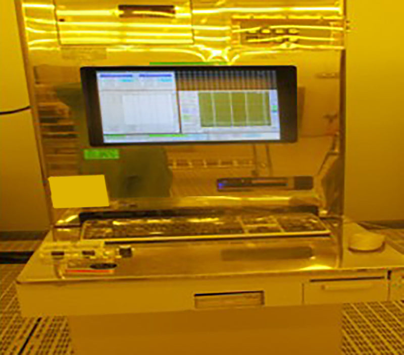 Hitachi S 8820 CD-SEM (Critical Dimension Scanning Electron Microscope)