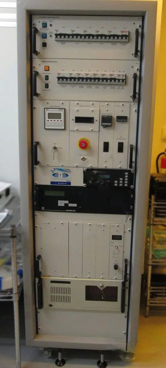STS Multiplex RIE (Reactive Ion Etcher)
