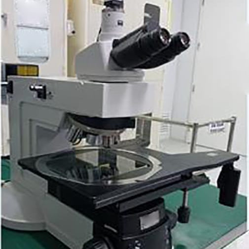 Nikon L 200 Compound Microscope