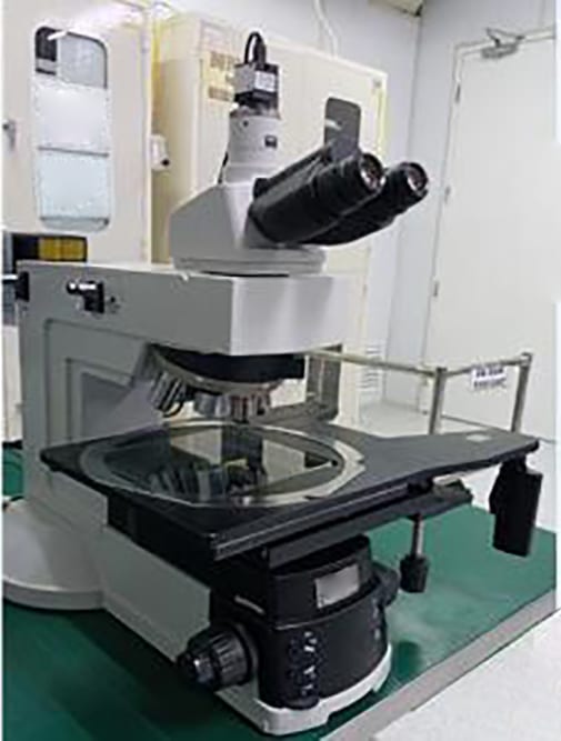 Nikon L 200 Compound Microscope