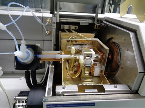 Agilent / Varian 7500 A ICP-MS (Inductively Coupled Plasma - Mass Spectrometer)