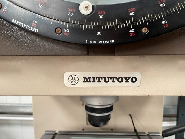 Mitutoyo PJ 300 Profile Projector