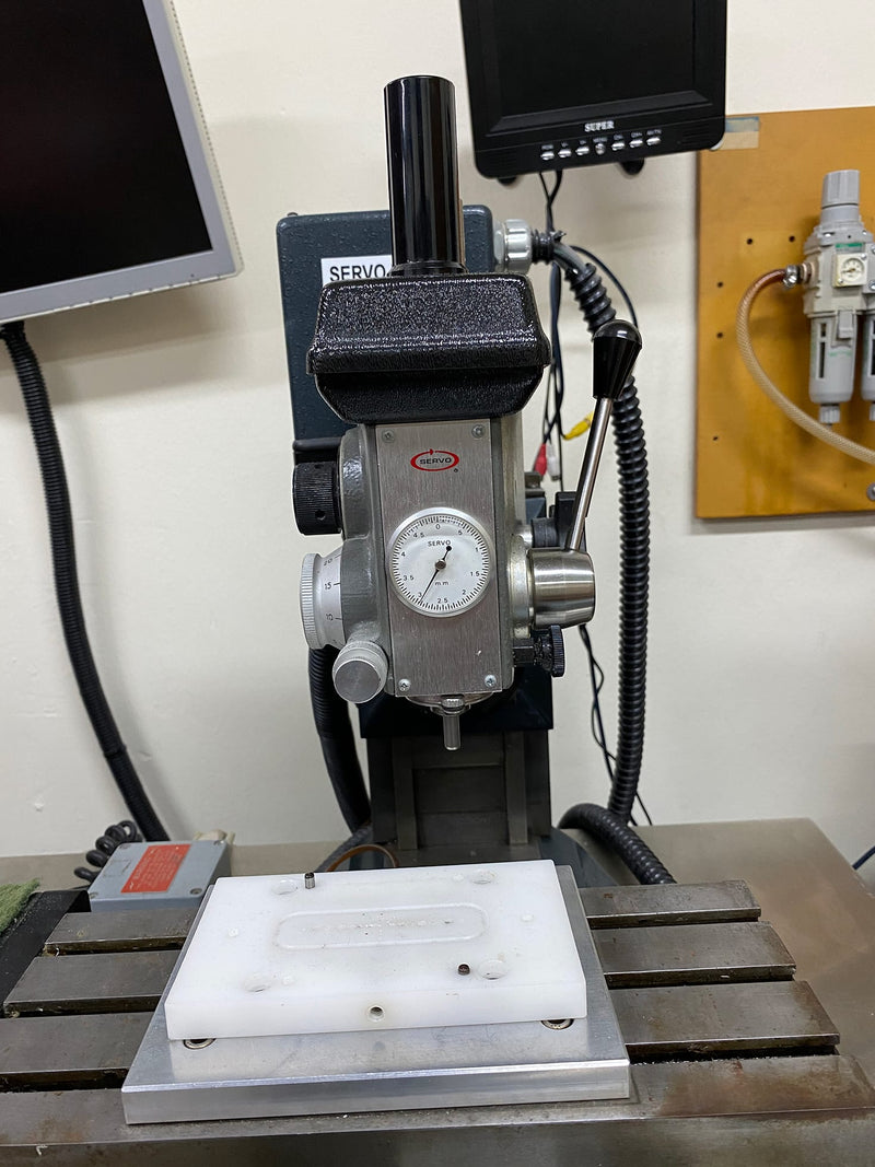 Servo 7406