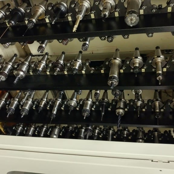 Mitsui Seiki HU 40 T AWC Milling Machine