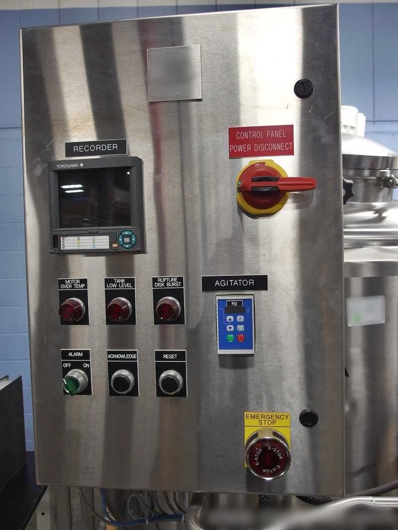 Binder 1200 L Vertical Reactor