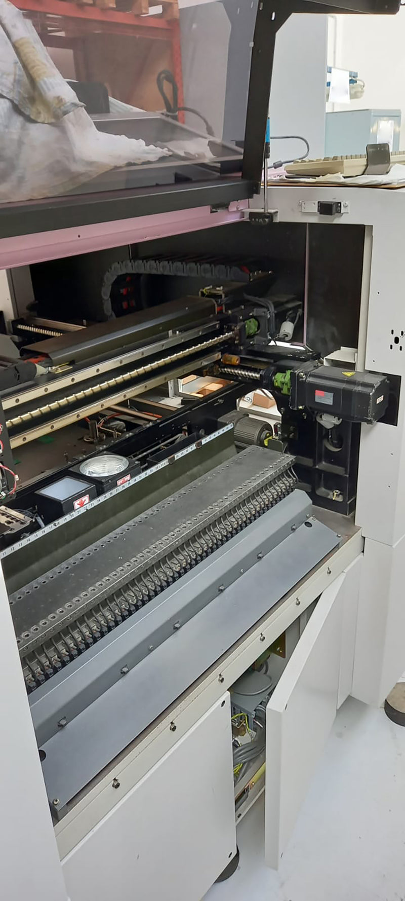 Philips Topaz Pick and Place