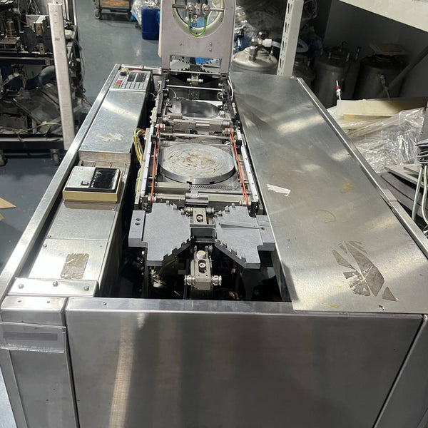 SVG 8136 Wafer Track