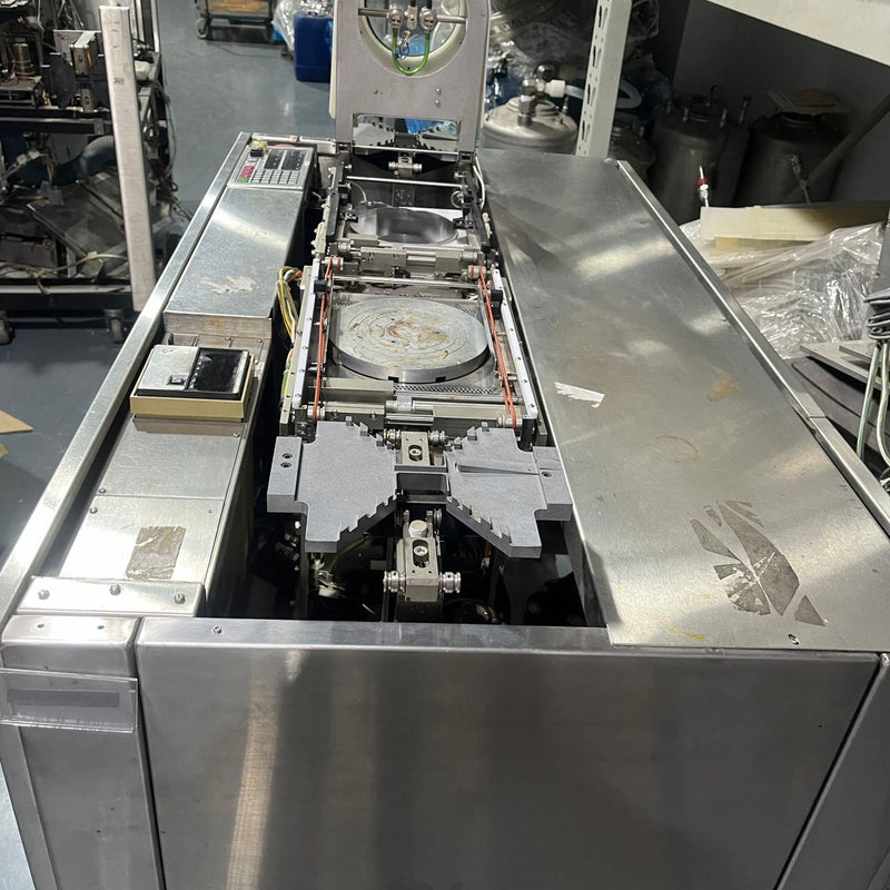 SVG 8136 Wafer Track