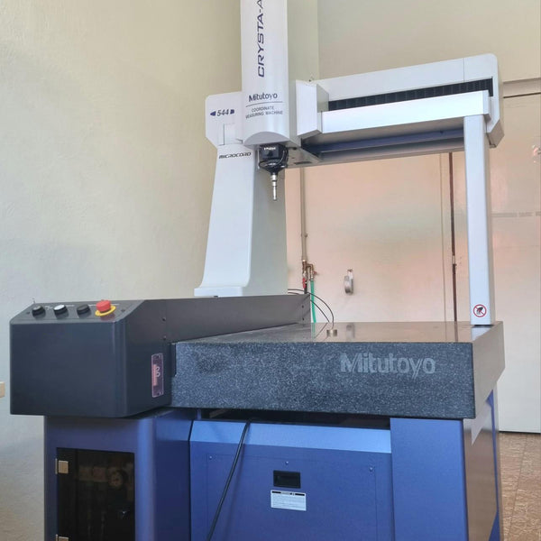 Mitutoyo Crysta Apex S 544 Measuring Table