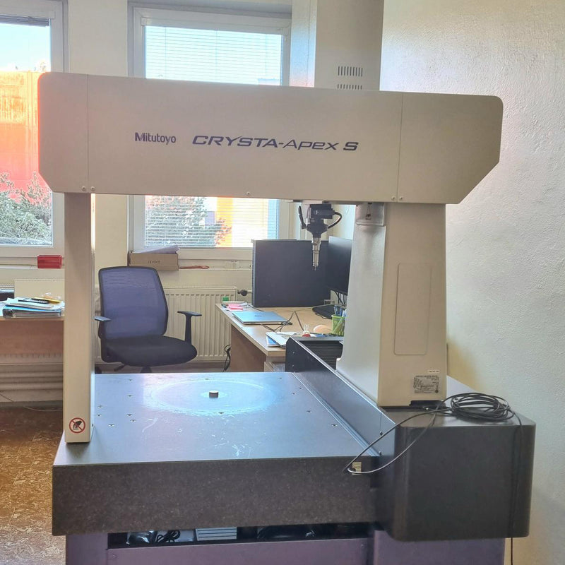 Mitutoyo Crysta Apex S 544 Measuring Table