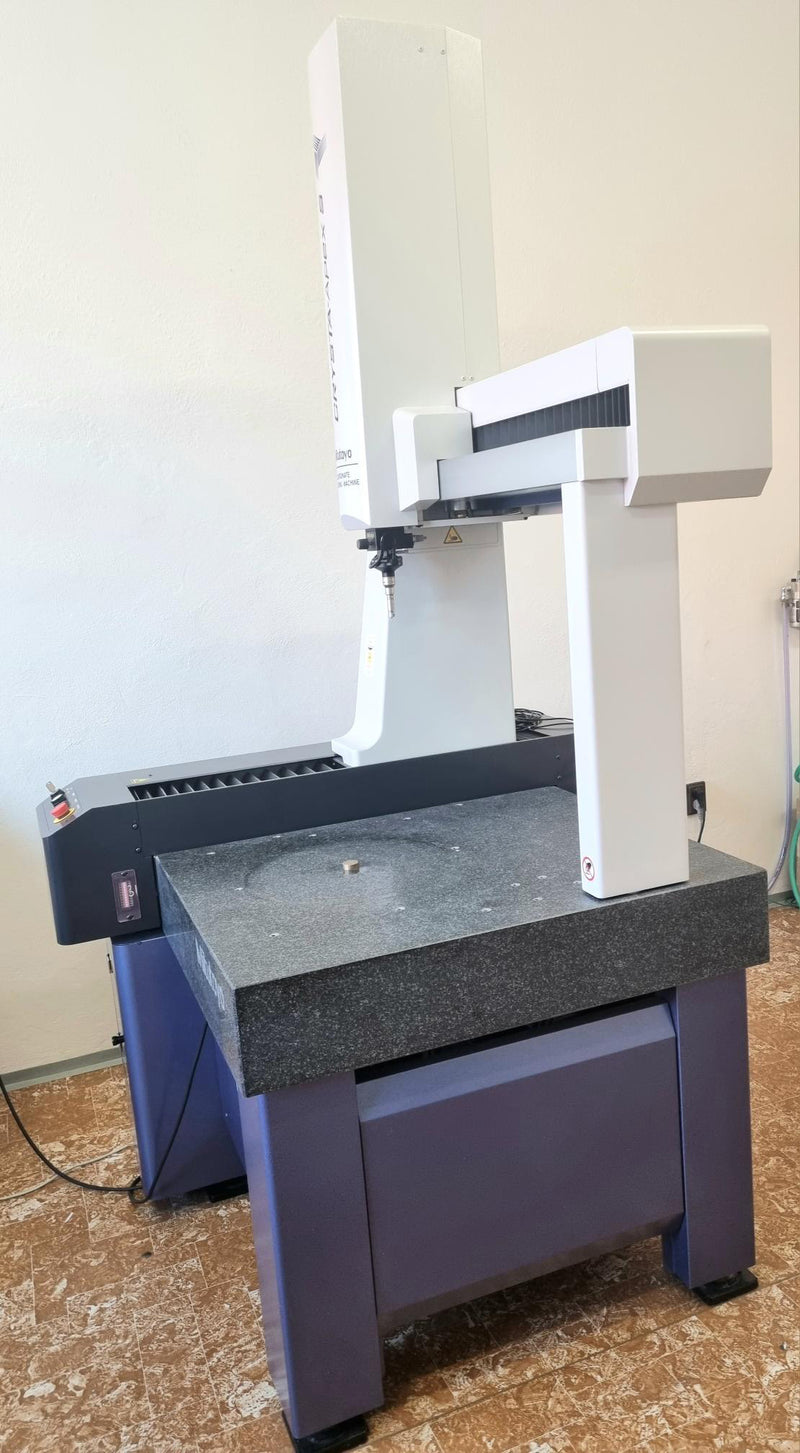 Mitutoyo Crysta Apex S 544 Measuring Table